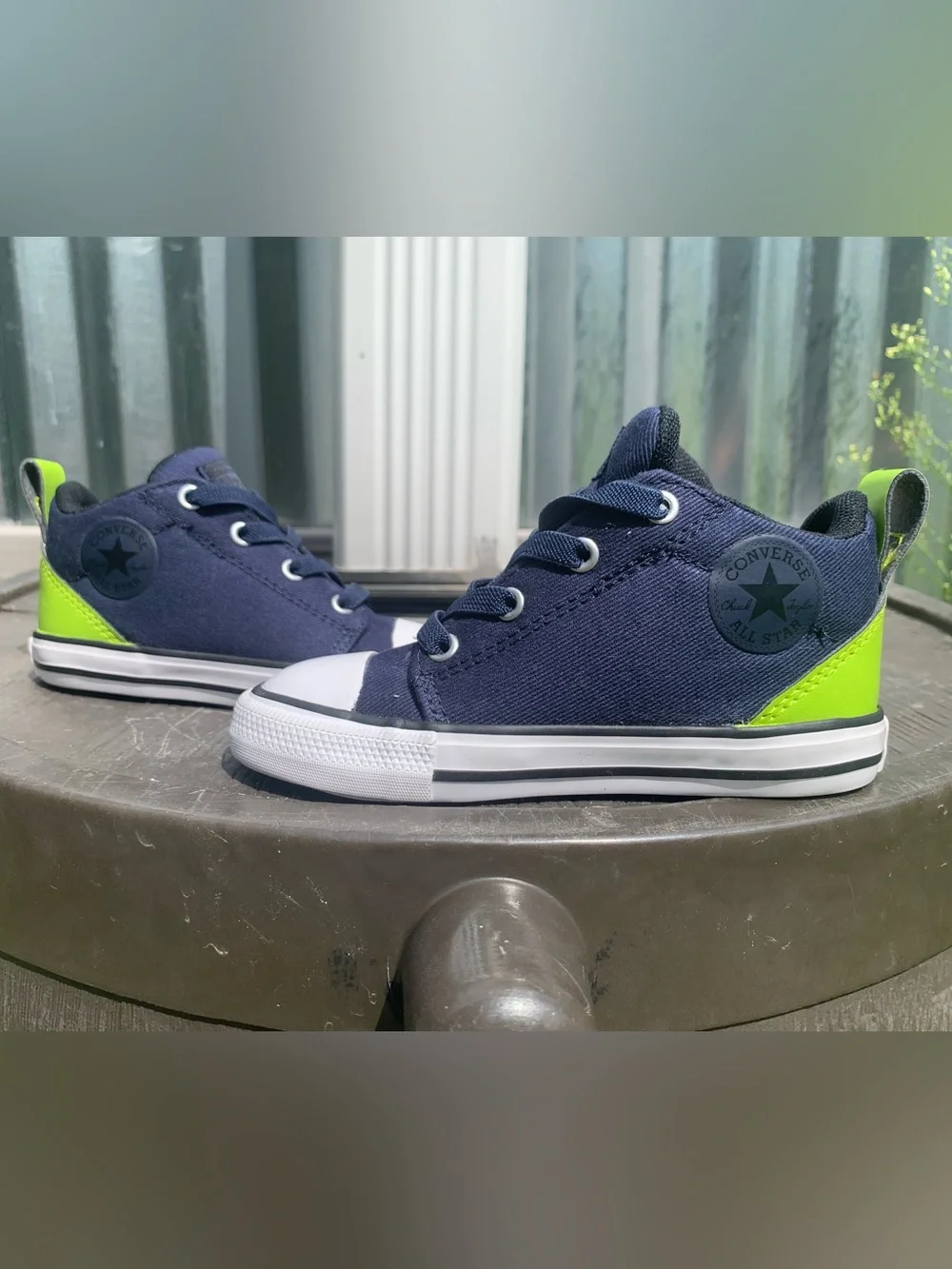 Converse Kids Navy and Neon Green Mid-Top Canvas Sneakers size 9 toddler